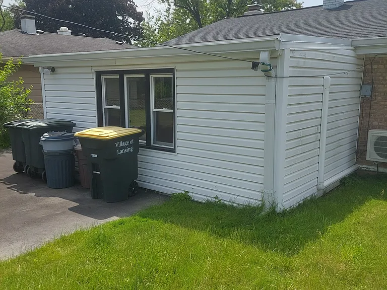17313 Lorenz Ave — Photo 20