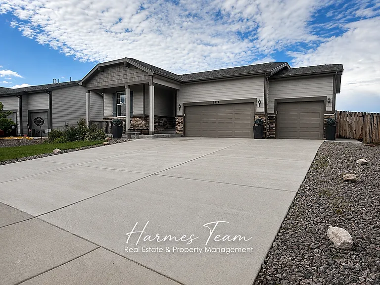 9927 Beckham St — Photo 3