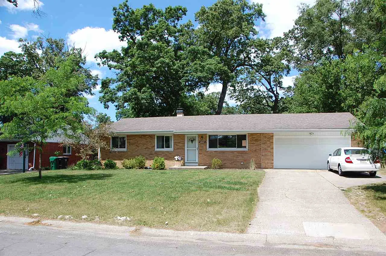 19371 Haviland Dr photo 1