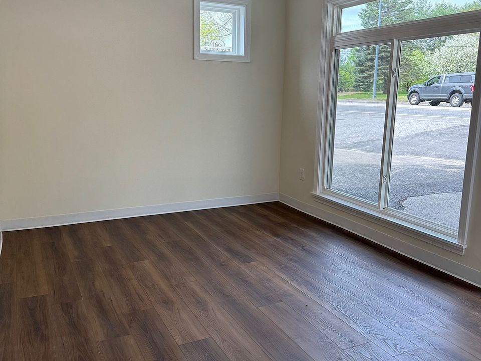2nd image of 162 Narragansett St #1