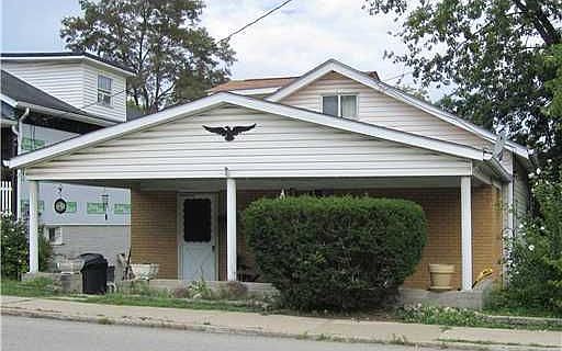 2nd image of 924 Holland St