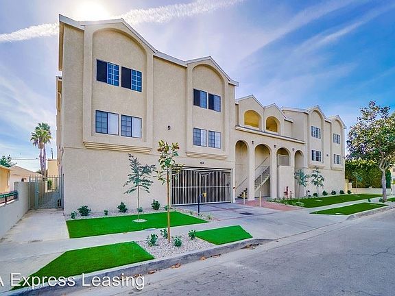 2nd image of 3638 W 113th St APT 14