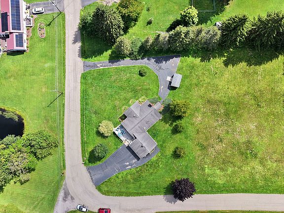 4th image of 45 Colpitts Dr