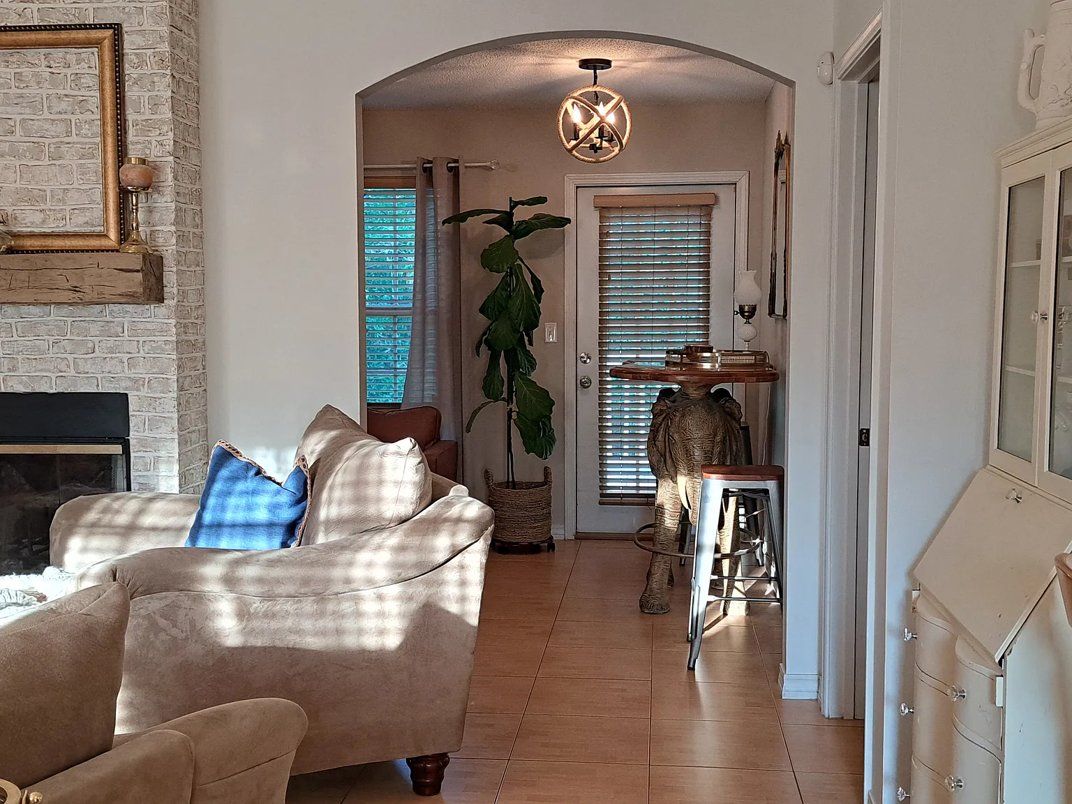 3 bed, 1494 sqft, $1,975 — Photo 4