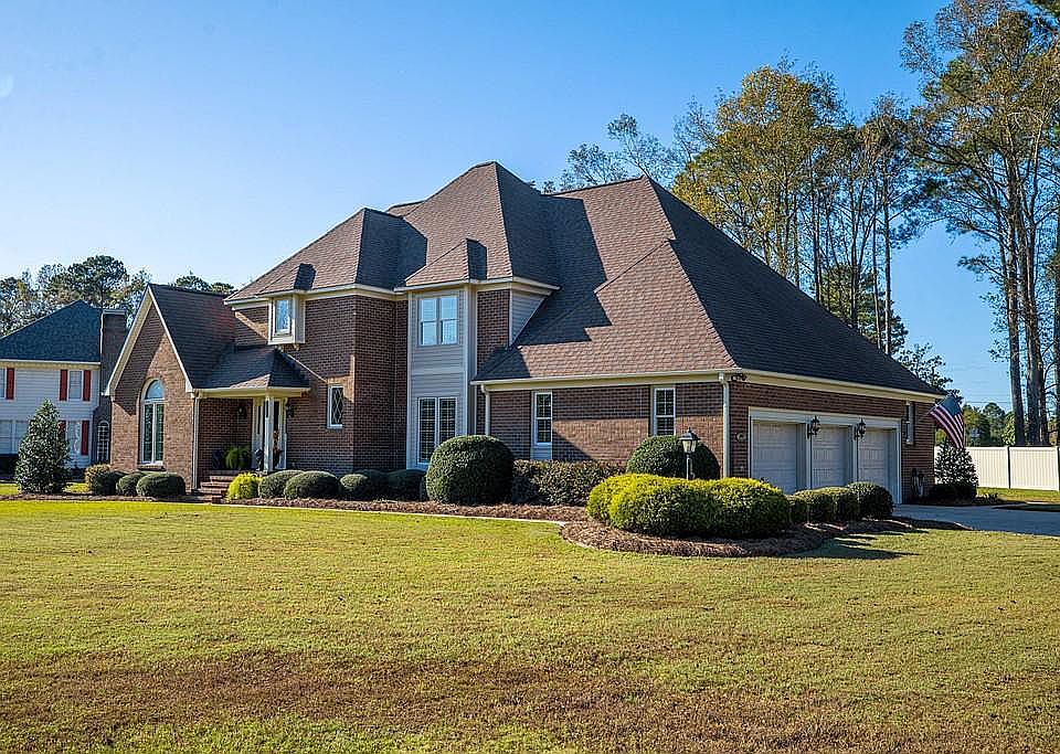 2nd image of 2807 Fox Run Cir