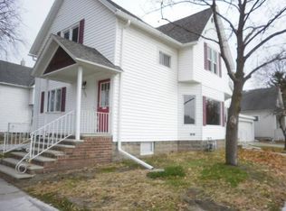 102 N Clay St, Green Bay, WI 54301