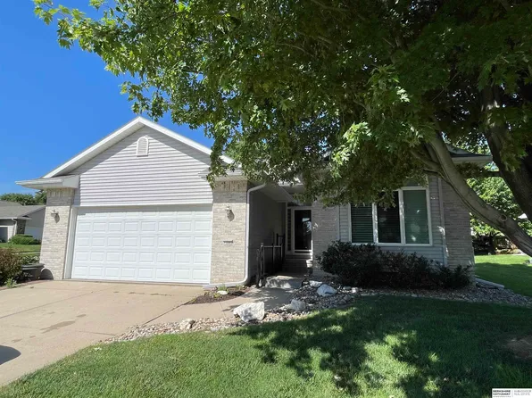 13803 Sahler St, Omaha, NE 68164