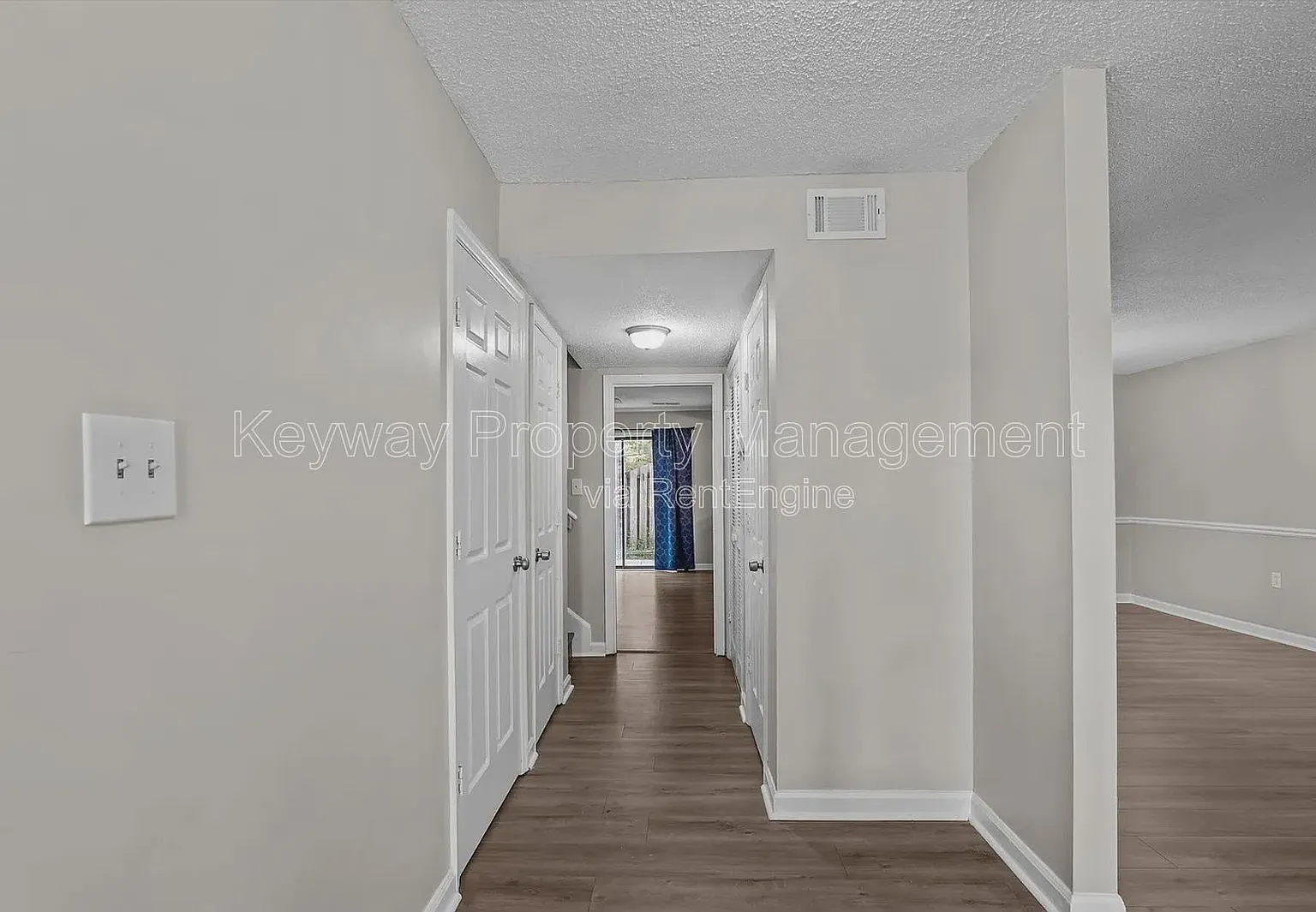 3 bed, 2.5 bath, 1676 sqft, $1,985 — Photo 4