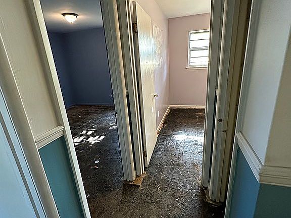 5th image of 106 Raymond St SW