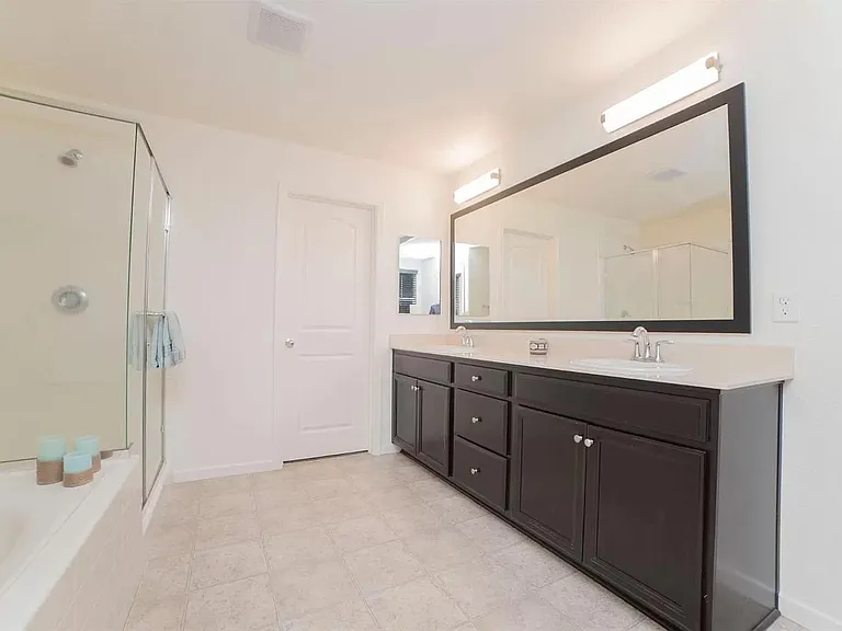 1088 Arrington Dr — Photo 22