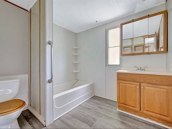 2nd image of 589 Keathley Rd