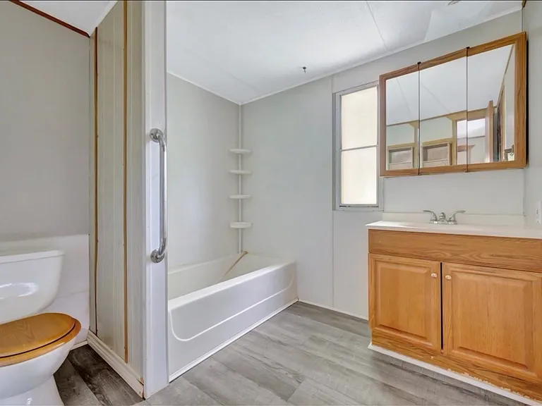 589 Keathley Rd — Photo 2