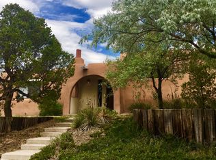 2809 Calle Calmo, Santa Fe, NM 87505