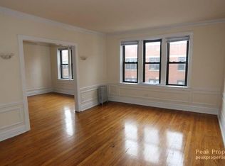 520 W Addison St APT 311, Chicago, IL 60613