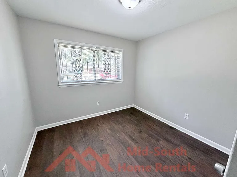 452 Delta Rd — Photo 12