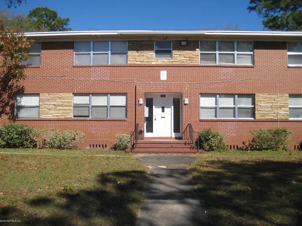 5452 Playa Way #2