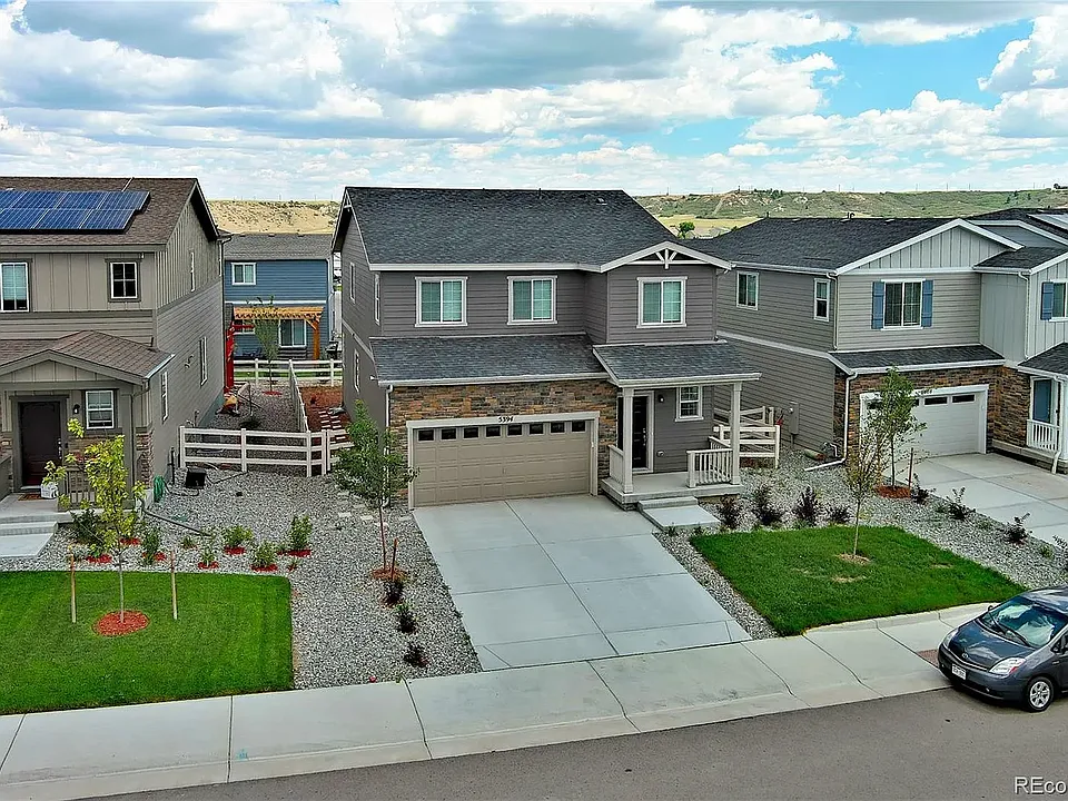 5394 Blue Lunar Ln