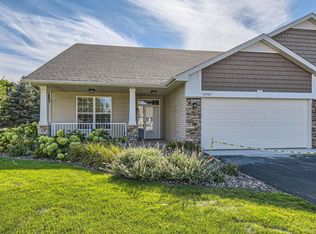 10507 Kingsway Ct, Woodbury, MN 55129