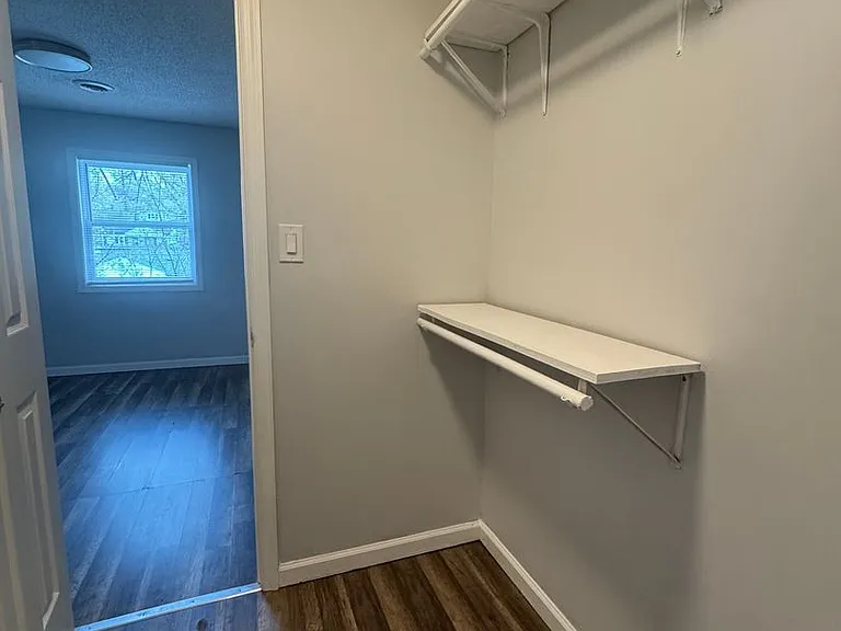 Creekview Apartments - Kingsport, TN — Photo 29