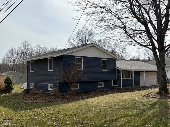 601 W Main St S, Amherst, OH 44001