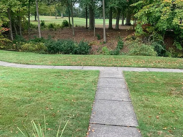 1010 Bud Dr, Clinton, OH 44216