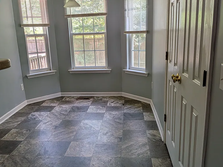 108 Adlett Ln — Photo 23