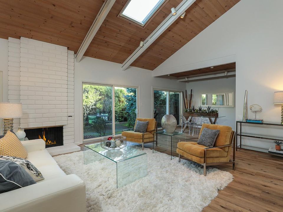1st image of 4221 Ponce Dr
