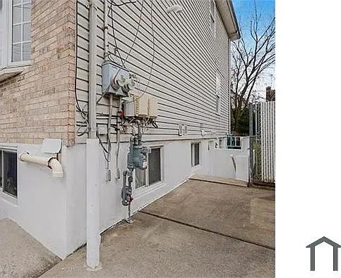 Studio, $2,481 — Photo 2