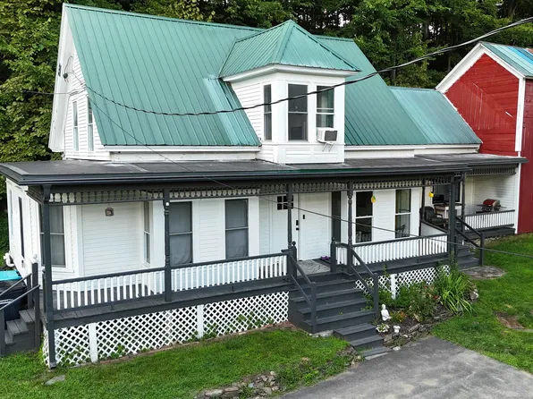 140 Pleasant Street, Williamstown, VT 05679