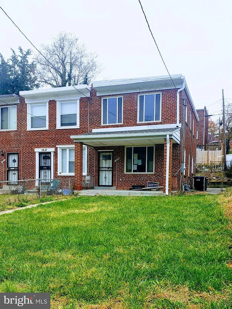 1629 Fort Dupont St SE photo 1