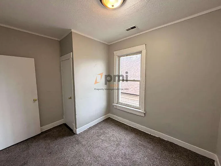 3910 Catalpa St #2 — Photo 11