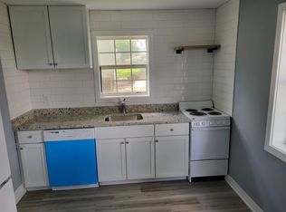 1904 Hampton, North Charleston, SC 29405