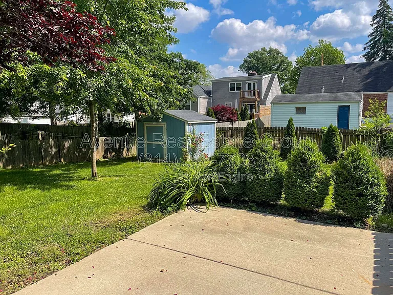 9006 Madge Ave — Photo 13