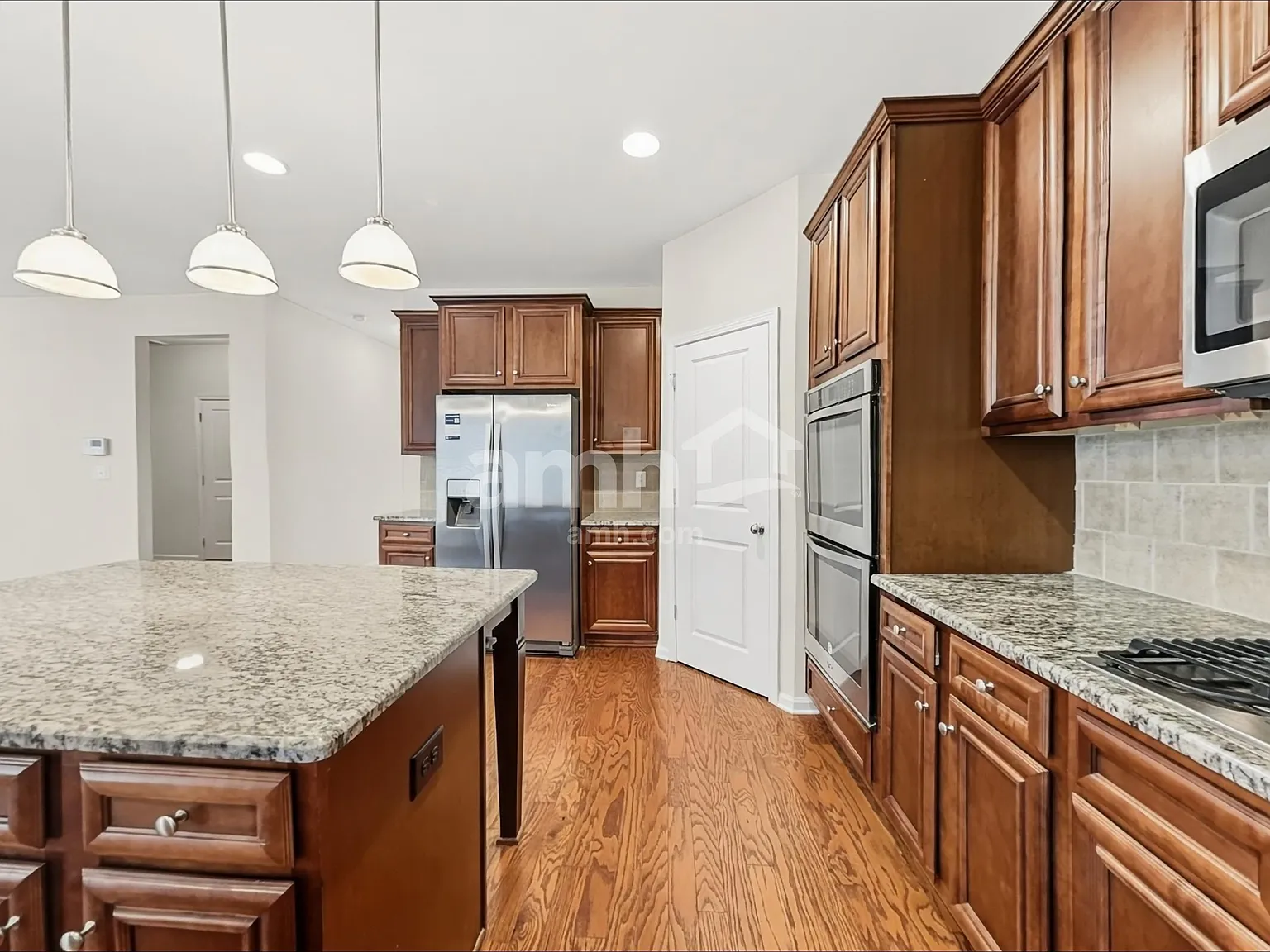 4 bed, 2.5 bath, 2968 sqft, $2,655 — Photo 3