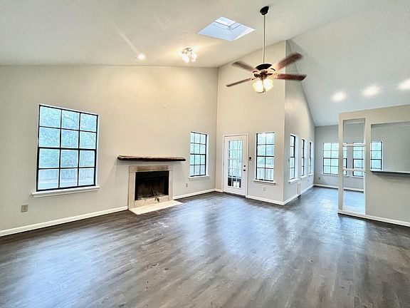 4th image of 619 Columbia Ave