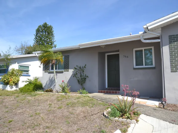 746 Barbara St, Palm Harbor, FL 34684