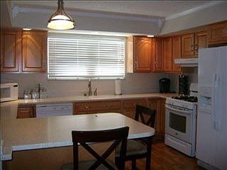 4th image of 85 Belmont Dr