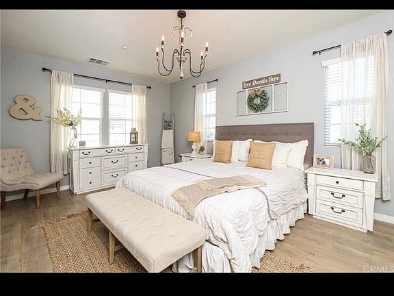 Room 1, Master bedroom