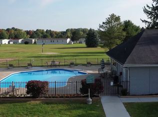 Pineview Estates, Flint, MI 48506
