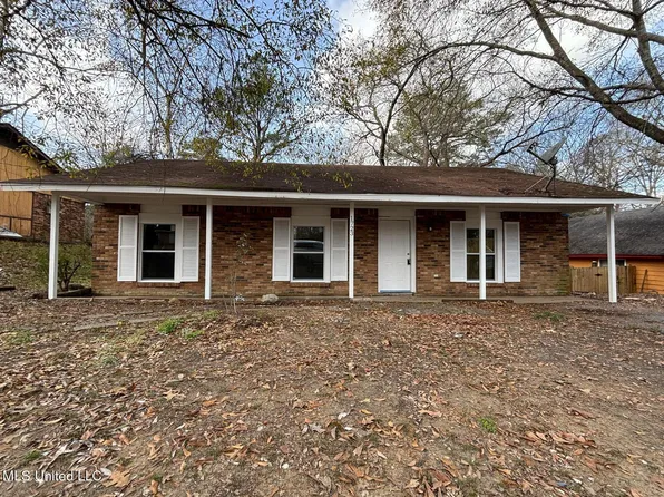 1723 Casteel Dr, Jackson, MS 39204