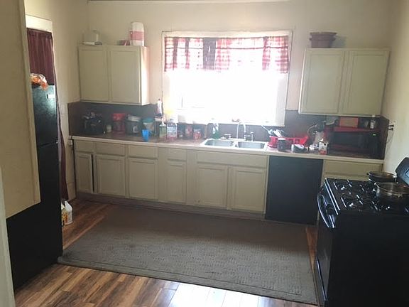 3rd image of 109 W South St