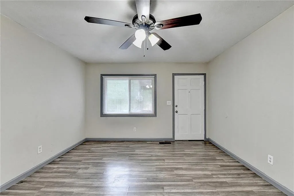1 bed, 1.0 bath, 1080 sqft, $1,200 — Photo 3