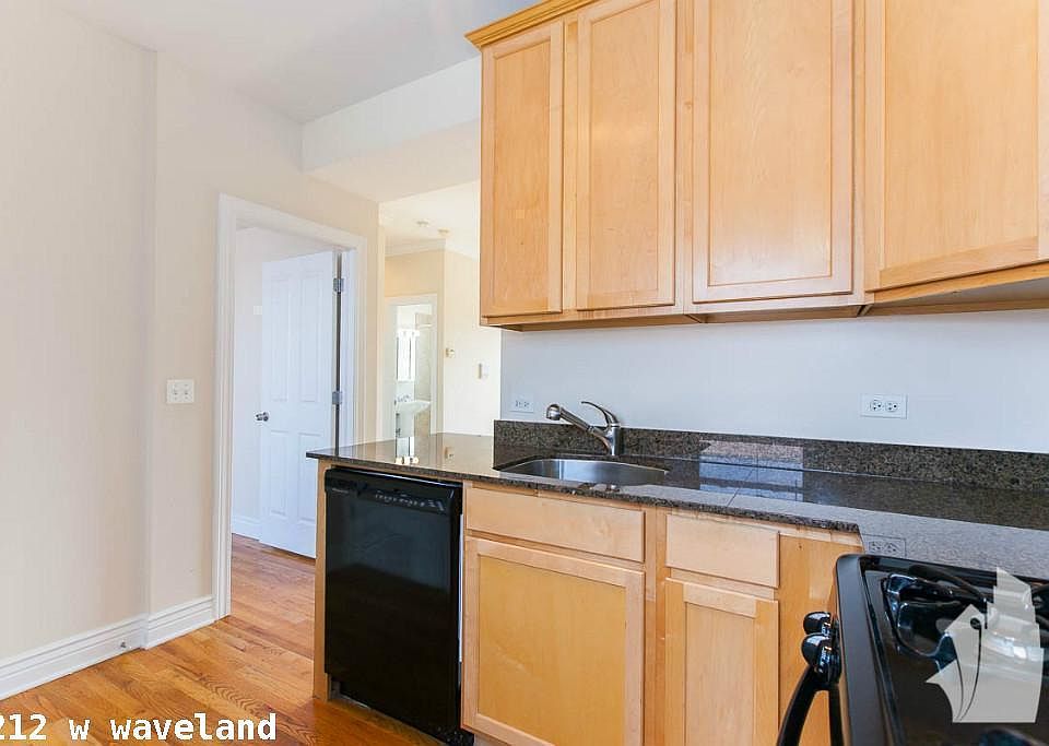 1st image of 1212 W Waveland Ave #1311