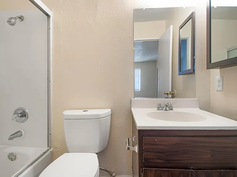 3438 Nashland Ave — Photo 10
