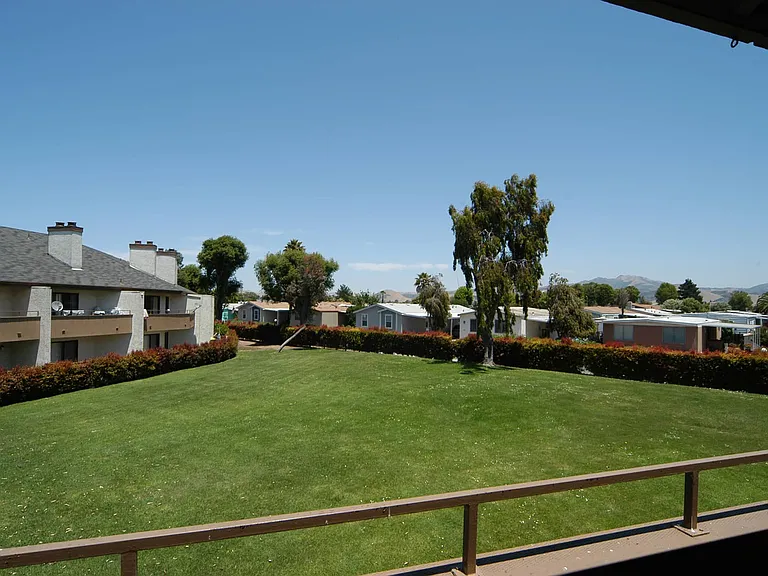 Pointe at Harden Ranch — Photo 24