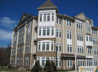3402 Cedar Village Blvd #402, East Brunswick, NJ 08816