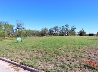 205 Fisher St, Sweetwater, TX 79556