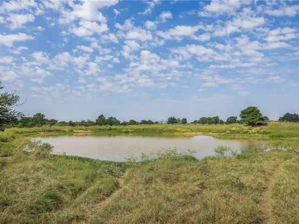7 Rolke Ranch Rd, Franklin, TX 77856