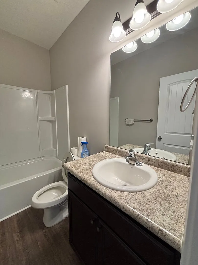 For Rent — Photo 4