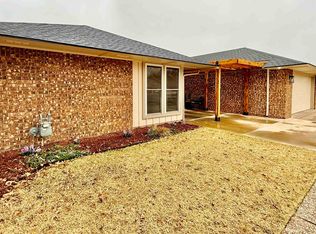 3514 Lakeshore Dr, Enid, OK 73703